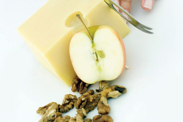 cheese, apple and walnuts