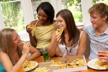 Binge-Eating In Teenage Girls Can Increase Risk of Diabetes