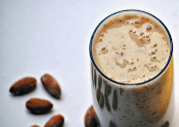 Easy Choco Coffee and Almond Smoothie