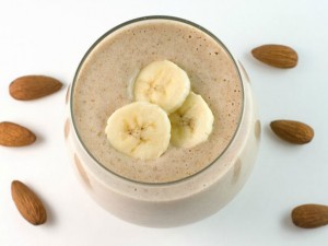 Vanilla Peach and Almond Smoothie